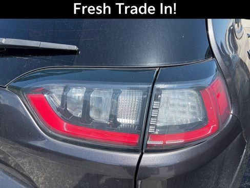 Used 2019 Jeep Cherokee High Altitude FWD image 10