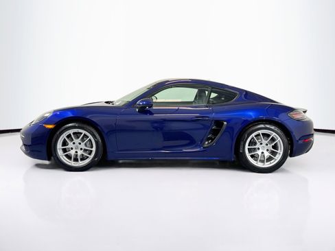 Used 2025 Porsche 718 Cayman image 2