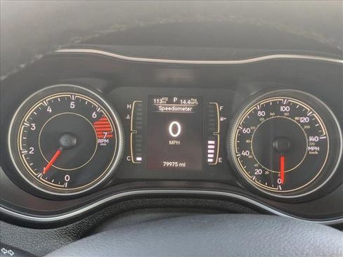 Used 2019 Jeep Cherokee Latitude Plus w/ Cold Weather Group image 8