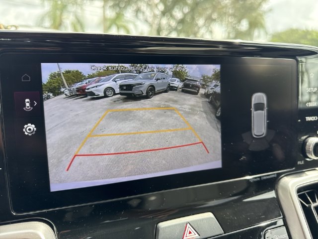 Used 2022 Kia Sorento EX w/ Panoramic Sunroof Package FWD image 17
