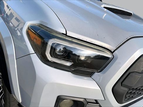 Used 2021 Toyota Tacoma TRD Sport RWD image 26