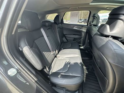 Used 2025 Kia Sportage SX Prestige AWD/4WD image 31