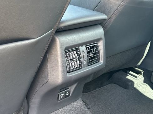 Used 2026 Toyota Camry Hybrid w/ Convenience Package FWD image 30