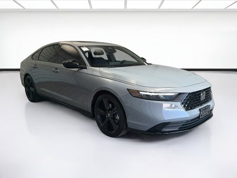 Used 2024 Honda Accord Sport image 3