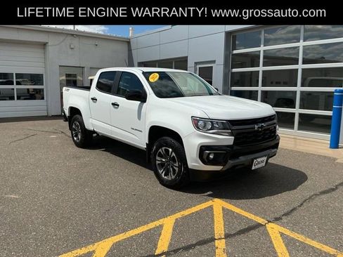 Used 2022 Chevrolet Colorado Z71 AWD/4WD image 2
