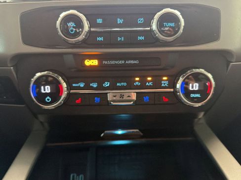 Used 2022 Ford F350 Lariat w/ Lariat Ultimate Package image 18