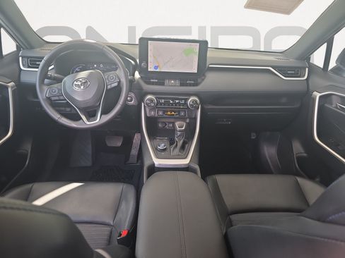 Used 2024 Toyota RAV4 XSE AWD/4WD image 2