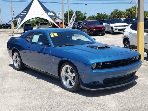 Used 2023 Dodge Challenger R/T w/ Shaker Package image 3