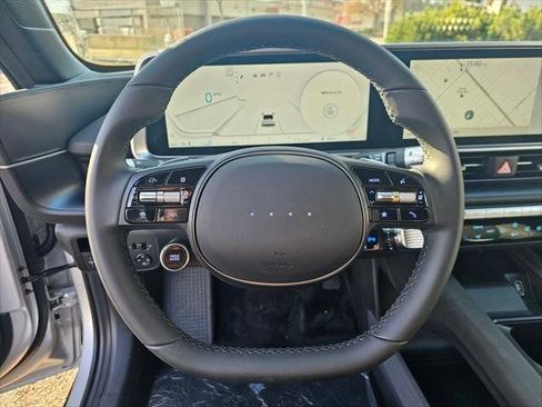 New 2025 Hyundai Ioniq 6 SEL AWD/4WD image 16