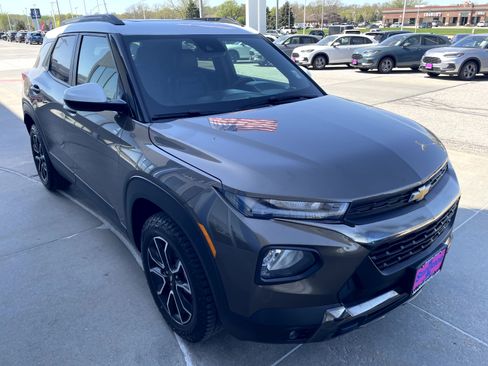 Used 2021 Chevrolet TrailBlazer ACTIV w/ Sun and Liftgate Package image 4