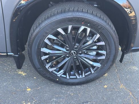 New 2026 Nissan Rogue Platinum image 9