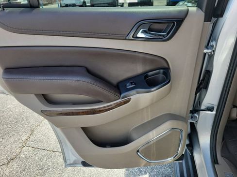 Used 2018 Chevrolet Tahoe LT RWD image 11