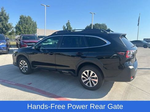 Used 2025 Subaru Outback Premium AWD/4WD image 4