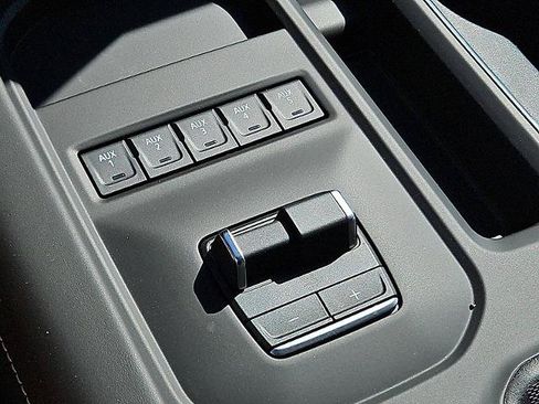 New 2026 GMC Sierra 2500 Denali Ultimate AWD/4WD image 19