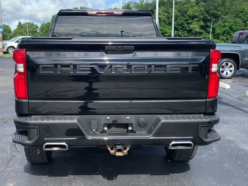 Certified 2021 Chevrolet Silverado 1500 Custom Trail Boss w/ LPO, Dark Essentials Package AWD/4WD image 7