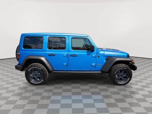 Used 2023 Jeep Wrangler Unlimited w/ Sun & Screen Package AWD/4WD image 4