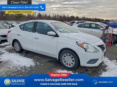 Used 2017 Nissan Versa SV FWD image 5