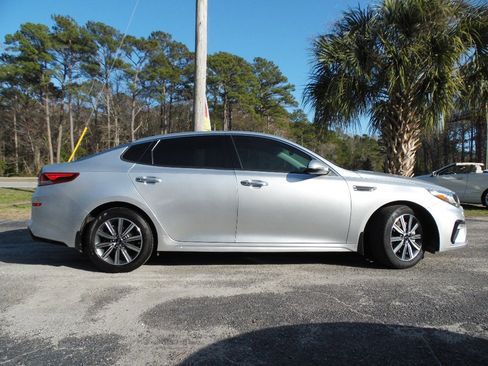Used 2020 Kia Optima Premium FWD image 3
