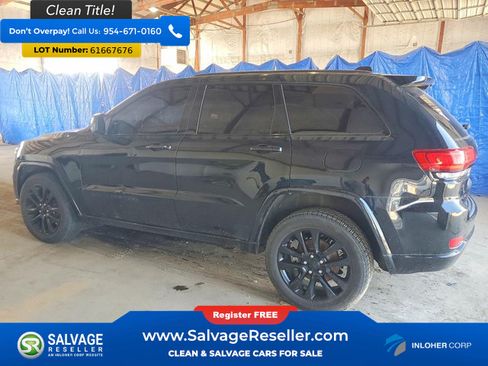 Used 2018 Jeep Grand Cherokee Altitude AWD/4WD image 3