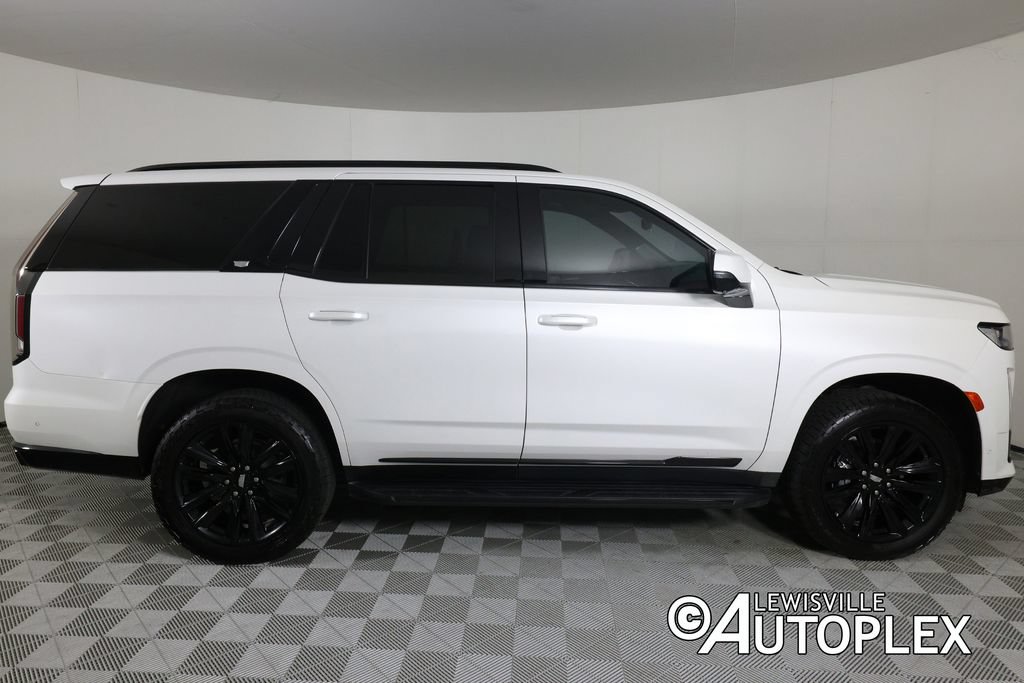 Used 2022 Cadillac Escalade Sport Platinum w/ Heavy-Duty Trailer Package AWD/4WD image 4