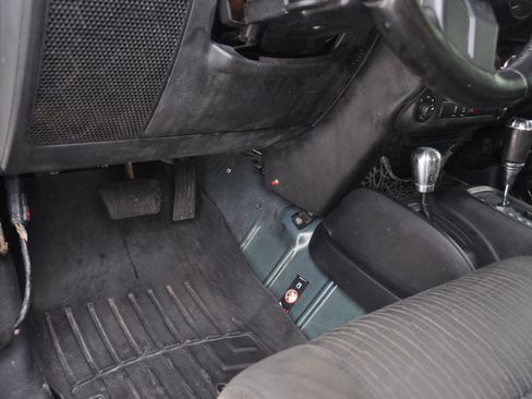 Used 2011 Jeep Wrangler Sport AWD/4WD image 40