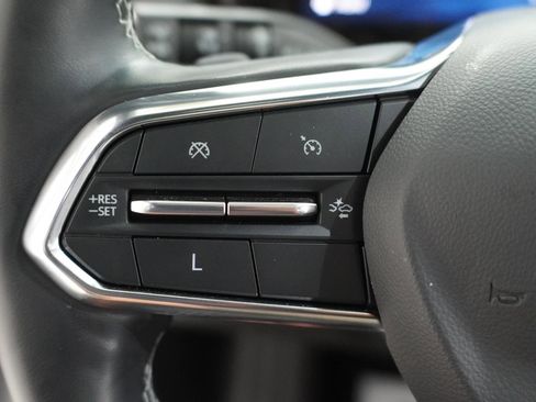 Used 2024 Chevrolet Traverse LT FWD image 23