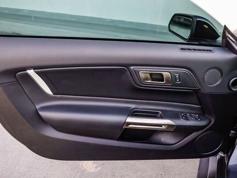 Used 2021 Ford Mustang Shelby GT500 w/ Technology Package image 21