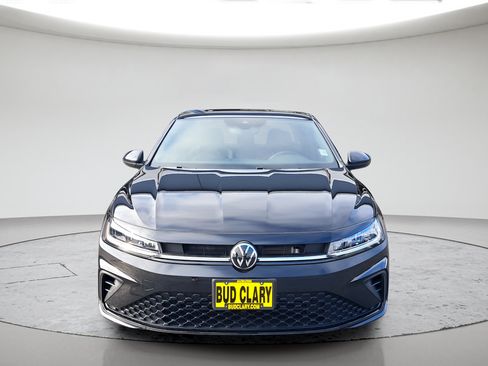 Used 2026 Volkswagen Jetta Sport FWD image 8