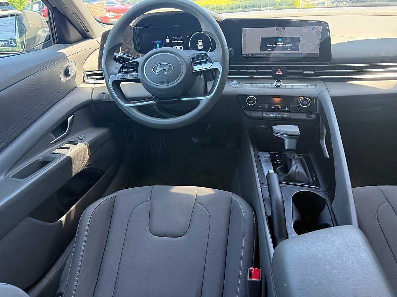 Used 2024 Hyundai Elantra SEL FWD image 22