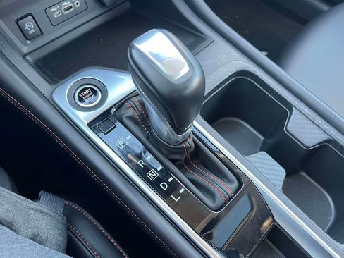 Used 2025 Nissan Sentra SR w/ SR Premium Package image 34