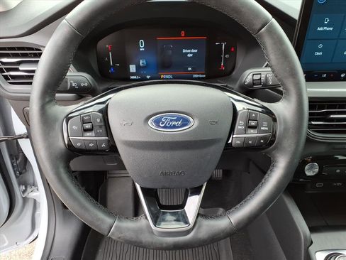 Used 2025 Ford Escape SE FWD image 13