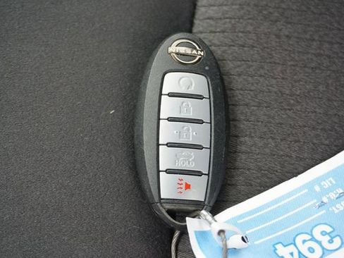 Used 2025 Nissan Altima 2.5 SV FWD image 15