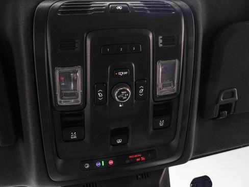 Used 2024 Cadillac Escalade ESV Sport image 45