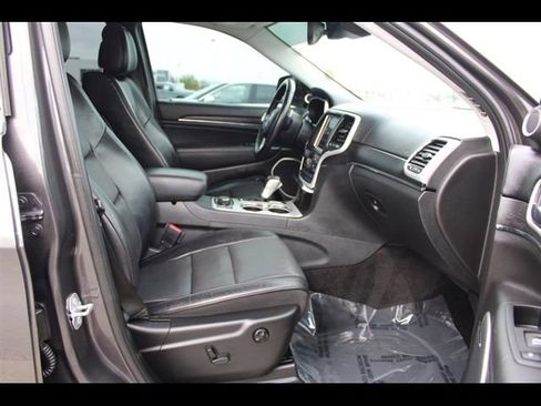 Used 2018 Jeep Grand Cherokee Summit w/ Platinum Series Group AWD/4WD image 21