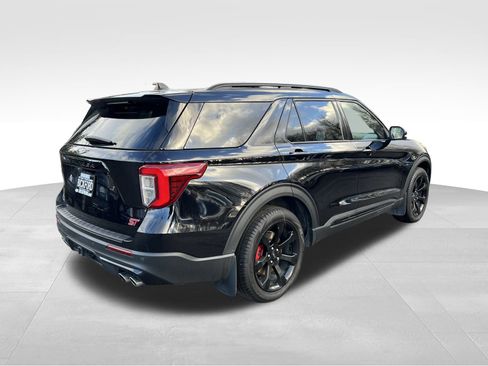 Used 2023 Ford Explorer ST w/ Technology Package image 5