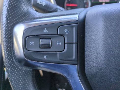 Used 2025 Chevrolet Blazer LT FWD image 23