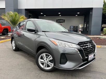 Certified 2025 Nissan Kicks Play S