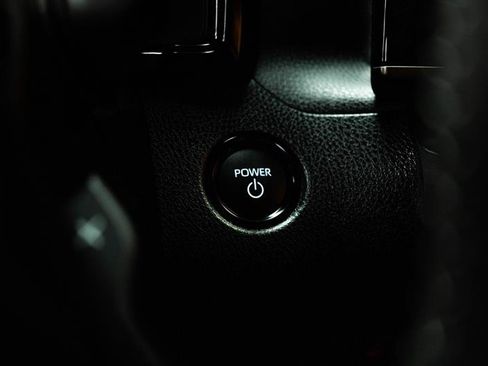 Used 2025 Toyota Camry LE image 20