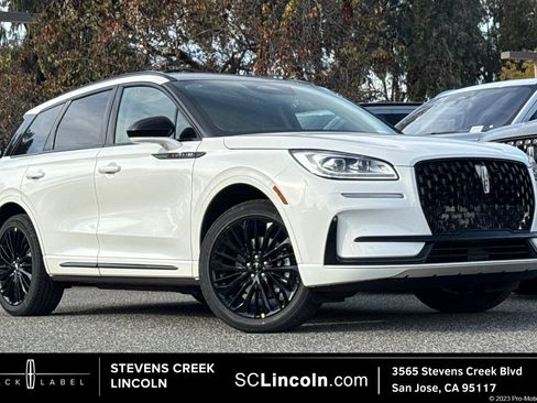 Used 2026 Lincoln Corsair Grand Touring w/ Jet Appearance Package AWD/4WD image 1