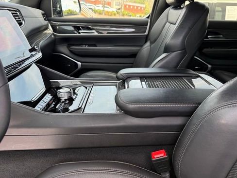 Used 2022 Jeep Wagoneer Series II image 33