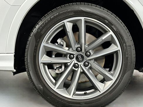 Used 2023 Audi Q3 2.0T Premium w/ Black Optic Sport Package AWD/4WD image 11