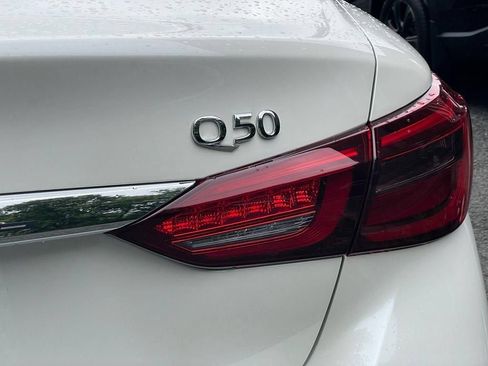 Certified 2022 INFINITI Q50 Luxe w/ Cargo Package AWD/4WD image 32