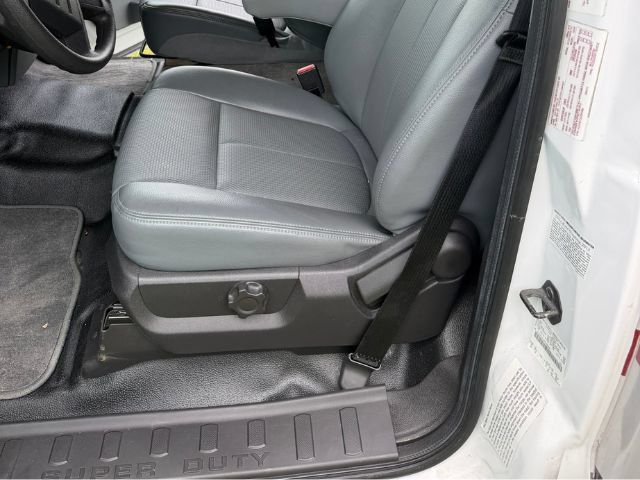 Used 2013 Ford F550 Luxury w/ Payload Upgrade Pkg RWD image 27