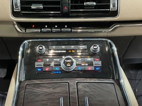 Used 2024 Lincoln Navigator L 4WD image 29