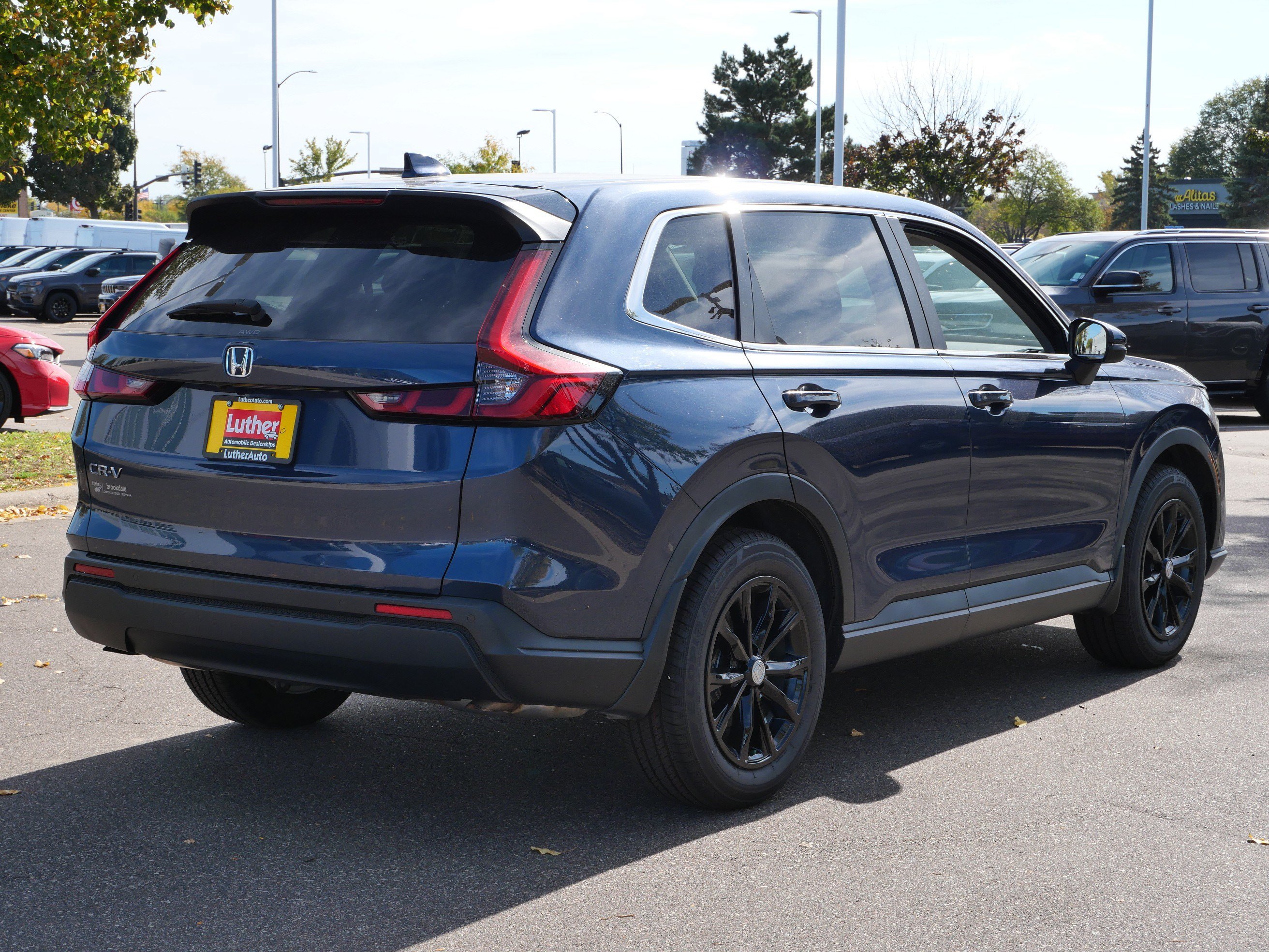 Used 2023 Honda CR-V EX-L image 7