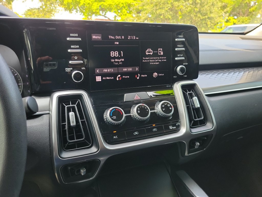 Used 2022 Kia Sorento LX FWD image 22