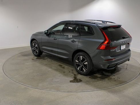 New 2026 Volvo XC60 B5 Plus w/ Climate Package image 4
