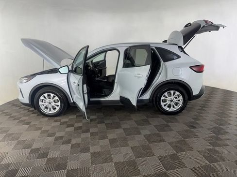 Used 2025 Ford Escape Active FWD image 15