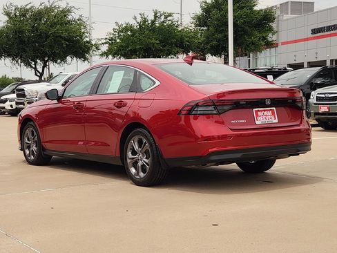 Used 2024 Honda Accord EX image 4