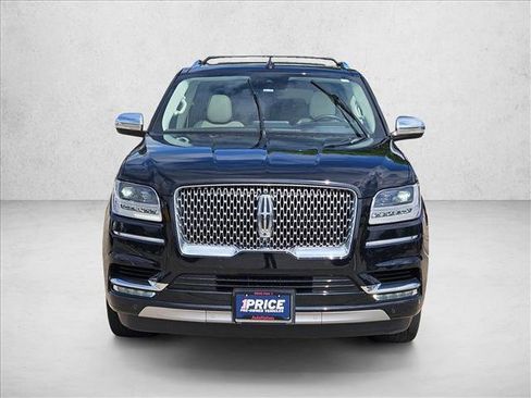 Used 2020 Lincoln Navigator Black Label w/ Cargo Convenience Package image 2